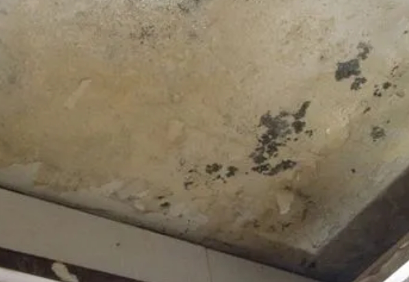 鄂托克前阳台漏水维修公司分享下鄂托克前卫生间渗水维修需要注意哪些问题。