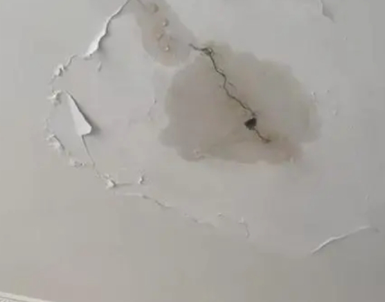 鄂托克前阳台漏水维修公司分享下屋面防水工程质量问题原因分析